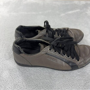 Prada Sport Two Tone Leather Low Top Sneakers Size 7.5 US/6 UK/40 EU 4E1835